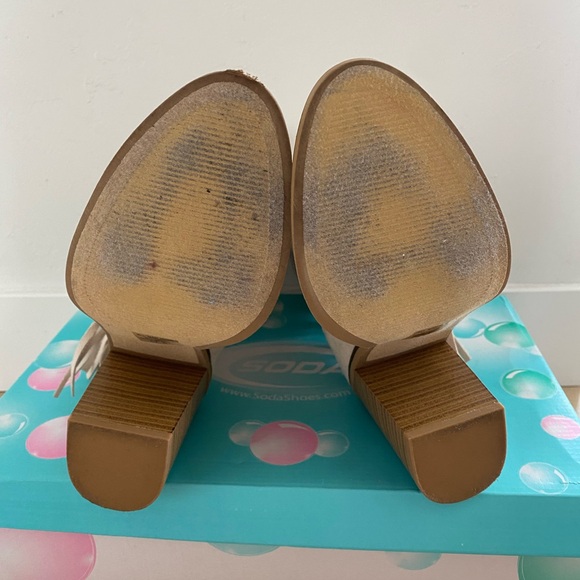 Soda Nelly Beige Fringe Suede Western cowgirl Block Heel Boots Women's Size 7.5 - Picture 6 of 10